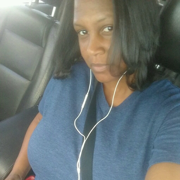 Meet your Posher, Thaia - Picture 1 of 1